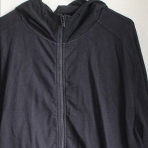 Lululemon Men’s xxl black hoodie excellent shape